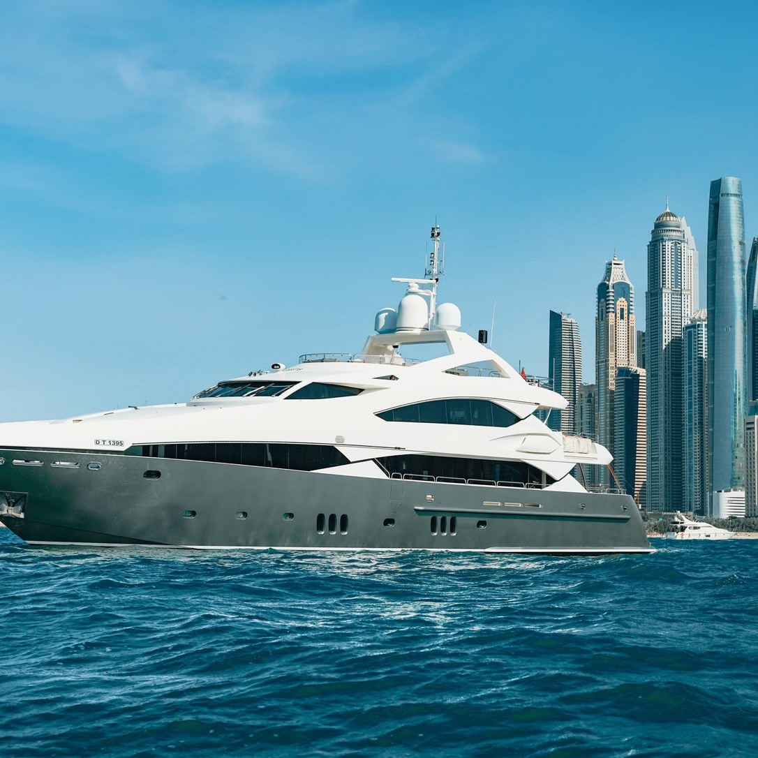 BREASY × Xclusive Yachts | Sun, 30 Aug